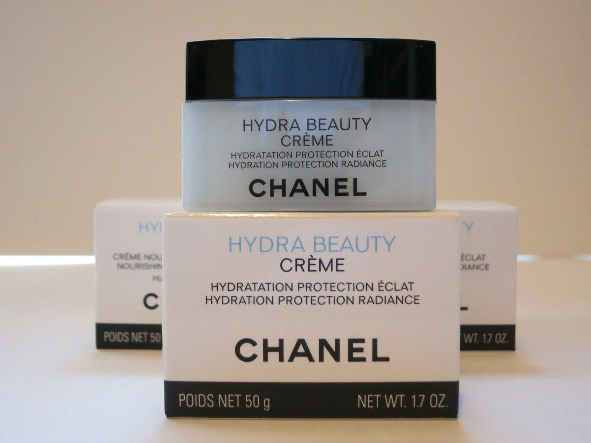 طلعلي قطعتين كريم شانيل وية الكاتلوك مالته ومرفقاته 
مثل متشوفون سعره بالموقع ٩٨ دولار
اني ابيع القطعتين ب٧٠ الف 
الي يريدهم يراسلني خاص


**إذا كنت صاحب هذا الإعلان وتريد حذفه لأي سبب، رجاءا أرسل رسالة إلى الدعم الفني**