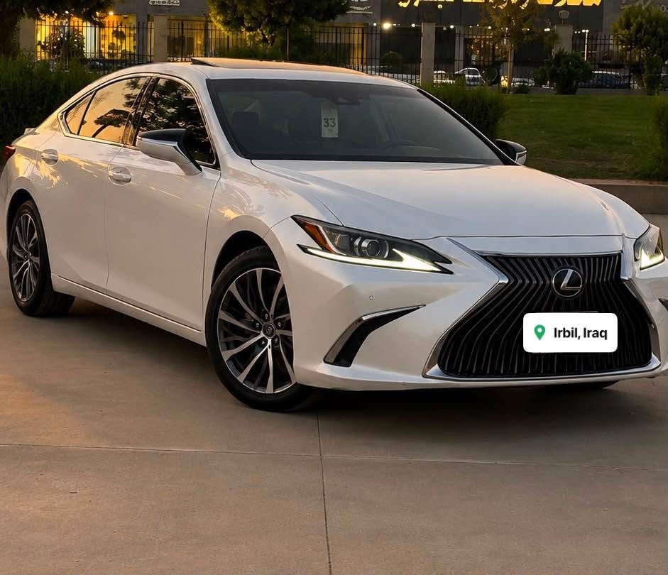 للبيع Lexus ES 350 Luxury موديل 2021 – 👑Clean Title

فرصة للراغبين بسيارة فاخرة بحالة ممتازة.

السعر 33.300$ (333)ورقه

👑Lexus ES 350 Luxury 2021

* Clean Title.
كفاله عامه من الرقم للرقم 
رقم هزه فحص سنويه كلها جديد 
* الممشى: 53,000فقط.
* السيارة بحالة الوكالة، استخدام نظيف جدًا، شرط ايد وحده 
* المحرك، الكير، الكشر ،بحالة ممتازة، والفحص وين ما يعجبك انت 

المواصفات:

* محرك V6 3.5 لتر 302 حصان.
* الگير أوتوماتيك 8 سرعات.
* نظام قيادة Eco / Normal / Sport.
* تشغيل بصمة مع دخول ذكي لجميع الأبواب.
*صندوق شفط كهربائي
* فتحة سقف كهربائية.
* مقاعد جلد فاخرة.
* مقاعد أمامية كهربائية مع حفظ وضعية السائق.
* تبريد وتدفئة للمقاعد الأمامية. 
*ستيرن تدفئه
* شاشة معلومات كبيرة.اكبر حجم باللكزس
تحكم ماوس 
* دعم Apple CarPlay وAndroid Auto.
* شاحن لاسلكي للهاتف.
* كاميرا خلفية.
* حساسات أمامية وخلفية.
* مثبت سرعة.
* تكييف أوتوماتيك ثنائي المناطق.
* إضاءة LED أمامية وخلفية.
* مرايا كهربائية قابلة للطي.
* جنوط ألمنيوم أصلية.
* نظام Lexus Safety System ويشمل:
    * رادار أمامي.
    * فرملة طوارئ تلقائية.
    * تنبيه مغادرة المسار مع المساعدة على البقاء في المسار.
    * مثبت سرعة راداري.
    * قراءة إشارات المرور.
    * مراقبة النقطة العمياء والتنبيه عند الرجوع للخلف.

السيارة نظيفة جدًا من الداخل والخارج، والمحافظة عليها ممتازة، وجاهزة اكدر اكلك نسبة 99‎%‎

للاستفسار التواصل على الخاص أو الاتصال. 
***********
*********** 
السعر قابل للتفاوض بالحدود المعقولة بعد المعاينة. ولي مايعجبه اخلي بعيوني أربيل, العراق


**إذا كنت صاحب هذا الإعلان وتريد حذفه لأي سبب، رجاءا أرسل رسالة إلى الدعم الفني**