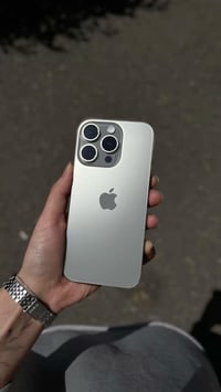 نظيف جدا  ايفون 15 pro max B🔋90%‎ ذاكرة 256 ✅✅ عربي شرق اوسط   مليون و...