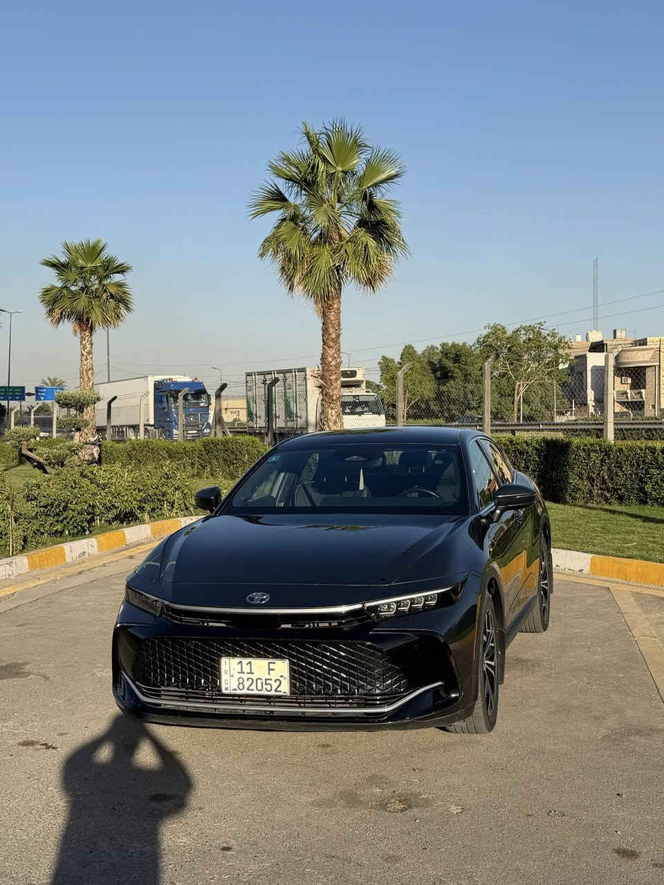 كراون 2024
موديل 24  للبيع تنفس طبيعي اربعة سلندر ٢٥٠٠ حجم المكينة هايبرد 
السعر 295
الميزات التقنية: ( سياره فول لمتدد واحد ع واحد )
*   المحرك: 2.5 لتر، 4 أسطوانات خطية.
*   القوة القصوى: 222 حصان.
*   أقصى عزم دوران: 221 نيوتن متر (5200 - 3600 دورة في الدقيقة).
*   ناقل الحركة: CVT.
*   حجم الإطارات: R19 7J/225/55.
*   سعة خزان الوقود: 55 لتر.
مميزات السيارة: ا
*   مقاعد من الجلد الفاخر مع خاصية التدفئة والتهوية.
*   شاشة عرض مقاس 12.3 بوصة مع نظام صوتي 11) JBL مكبر صوت).
*   سقف بانورامي وكاميرا رؤية محيطية 360 درجة.
*   نظام تويوتا للأمان المتقدم (TSS-3).
*   مصابيح أمامية وخلفية LED.
*   نظام مراقبة النقاط العمياء ومرآة تعتيم تلقائي.
* �للاستفسار والتواصل عبر الواتساب او الاتصال
*********** 

حادث ( فقط قطعه وحده قبق الجنطه بدون حوض شرط )
شرط الفحص 
رقم شاصي : JTDAAAAFXR3018186
