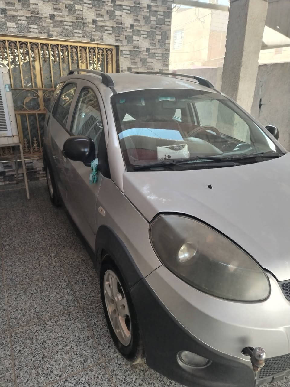 السلام عليكم
للبيع شيري اكس ون موديل 2014 رقم بغداد بيها صبغ باب السائق فقط كير محرك مكفول تبريد شغال تخم تاير بيها جراد بنيد وقمارة سعرها قفل قفل ٤٥ مكانها بالديوانية الاتصال على الرقم ***********
