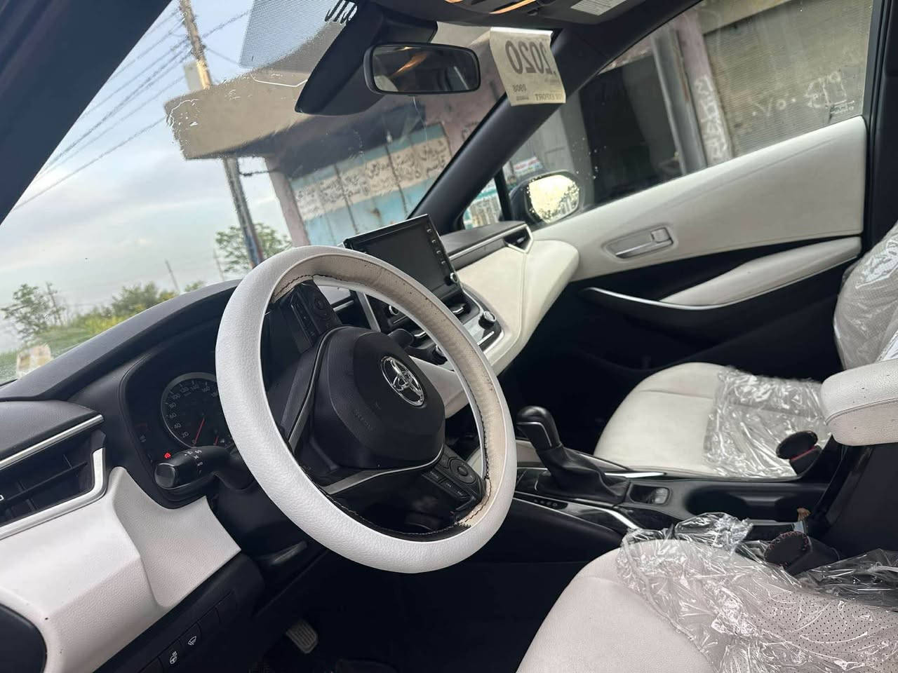 کرۆڵا ٢٠٢٠ ئەمەریکی بی سبوخ و بی لیدران تەنیا دوو تعدیلی گجکەی هەیە ئیرباگی نەتەقیە هەمووی بەشەرت سنەوی نویە تەق و رەقە و گێر و مەکینە بەشەرت سعری ١٤٢$ مەجالەکی کەم
*********** أربيل, العراق
