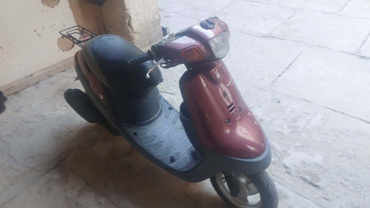عندي دراجه بطه حاويه استعمال قليل استعمالها 3 اشهر أريده 550 وبي مجال مكاني كربلاء ولايه مقابيل شارع الامام علي وهاذا رقمي ***********
