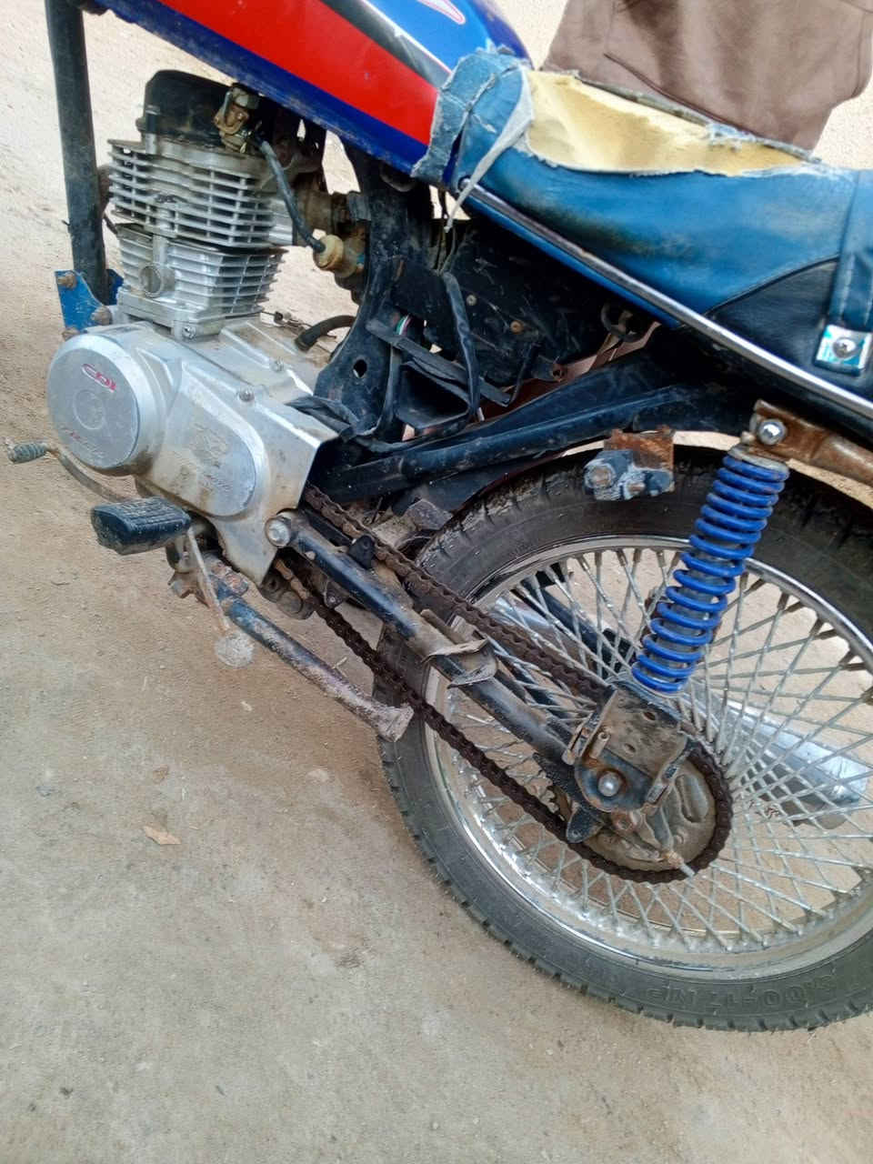 السلام عليكم دراجه اربعه كير تاكير موديل 20 للبيع شغاله وجاهزة اوراق سكنر المكان ديوانية قضاء سومر *********** سعر خاص
