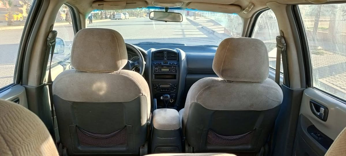 هونداي سنتافي 2006 رقم سليمانيه
 محرك ٦ سلندر
كير محرك صدر تايرات كله بالشرط
سياره حلوه تبريد تدفئه كله بالشرط
  سياره جاهزه وعائليه
السعر ٧٨ وبي مجال
***********
مامتواجد ع الفيس كركوك, العراق
