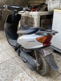 دراجة للبيع فراشة ناقصهة كابريتر وباتري الهاتف٠٧٨١٠٨٠٣٦٣٩