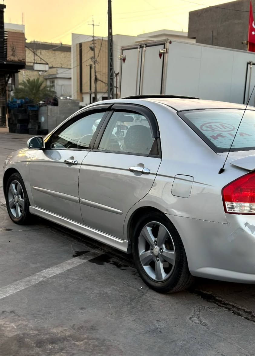 للبيع او المراوس  كيا سبكتره 2008 سبورت  وارد امريكي رقم بابل انكليزي بأسمي مداور ثاني يوم.

المواصفات.
. فتحه
. مكينه 2000سبورت
. سبايدر جنطه بلادي
. مثبت سرعه
. منفذ اواكس
. سستم سماعات. 

السياره احله من الصور الله شاهد مال بيت سياره كفاله ماعده ضرر مال  امريكا دعاميه الاماميه ول بنيد مصبوغ اثر جراد السعر $82 وبيه مجال للشراي للاستفسار
***********
