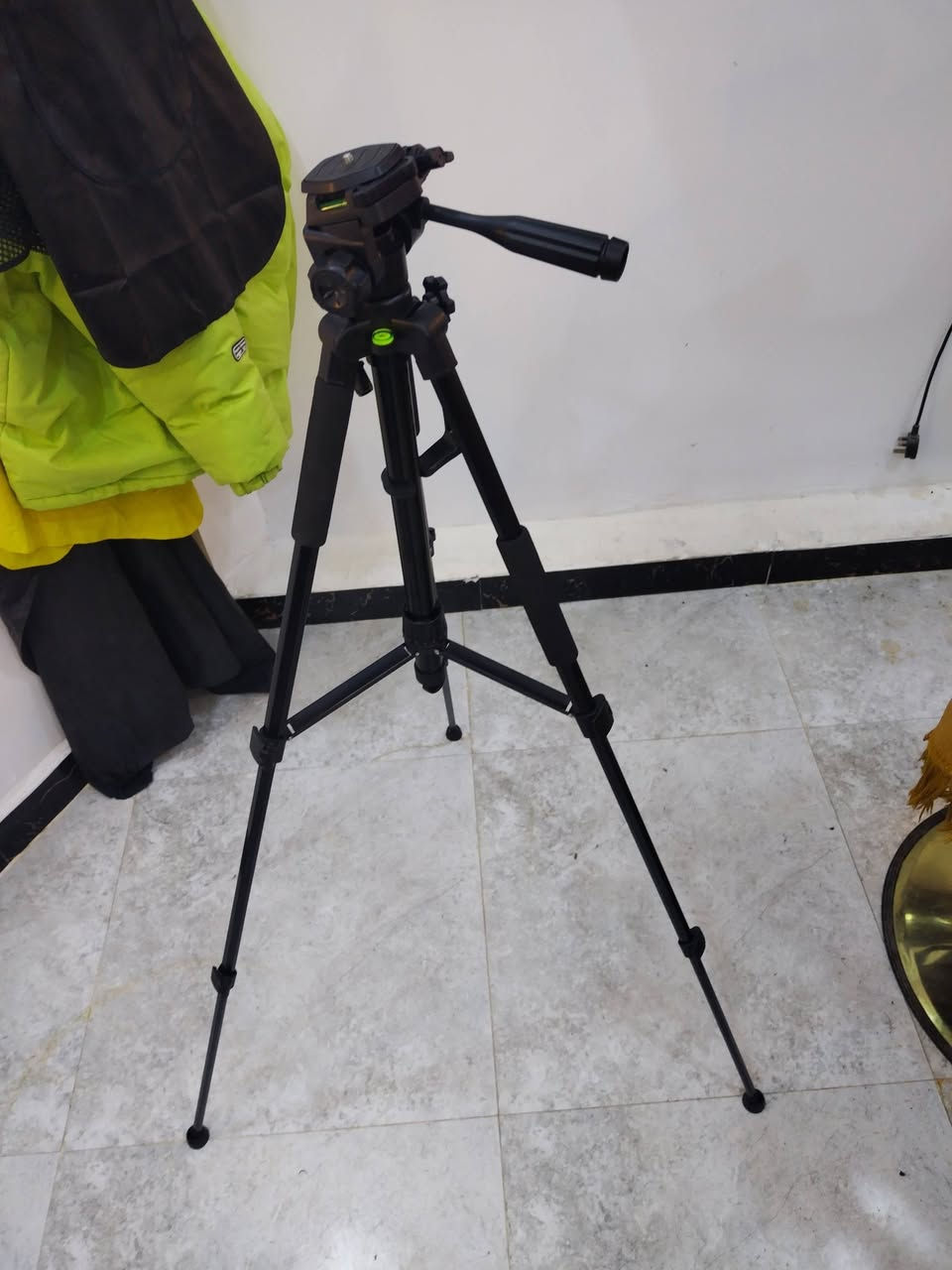 السلام عليكم شباب استان تصوير للبيع مع بلازما سعر خاص عنوان كوت خاجيه ***********
