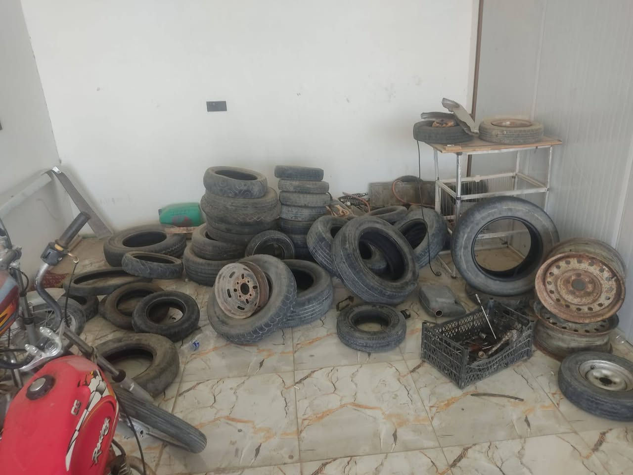 سلام عليكم للبيع محل بنجر غراض بلنص كمبريسر ابو ال250 قالعه غراض كامله جوابه  تفاصيل اكثر *********** محتاج واريد ابيعه مكان الدجيل..
