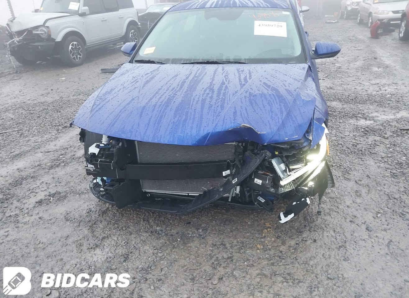 السلام عليكم 
لبيع هونداي النترا 
موديل 25 
المسافه المقطوعه 2000mi
حادث كما موضح بالصورة 
رقم الشاصي مرفق بل منشور 
سياره حالين بعمان 
بمكان المشتري دخالها ذوي الشهداء 
السعر 110مطروح عمان 
مكاني بابل 
***********
