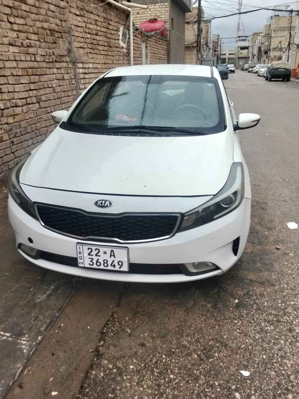 كيا سيراتو موديل 2018 خليجي مكينه كير حداديه تبريد مكفولات ،
مكفوله من كل ضربه سيارة تكم شواصي حوض لغود مكفوله 
سنويه وهزه جديده تحويل وكاله مضمونه 100%
سياره بيه ادوار ثنينهم صبغ وبيه ربع جاملغ اميامي صبغ فقط بدون اي حادث 
السعر بلاش 112 قفل 
مكاني نجف 
الرقم***********
