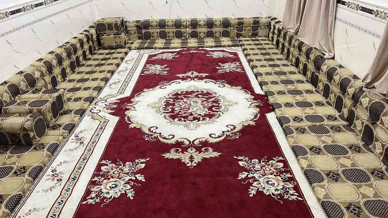 السلام عليكم كعدة للبيع المساحه 18 متر السعر 450 تفاصيل خاص او ***********
