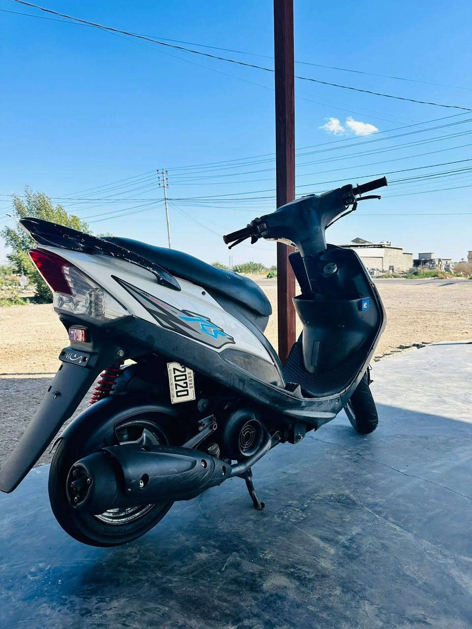 السلام عليكم دراجه ماكس عدله 120 للبيع الدراجه نكره سلف وهندر كهربائياته شغاله كتف شاير سعره خاص رقم *********** واستاب مكاني حي الجهاد
