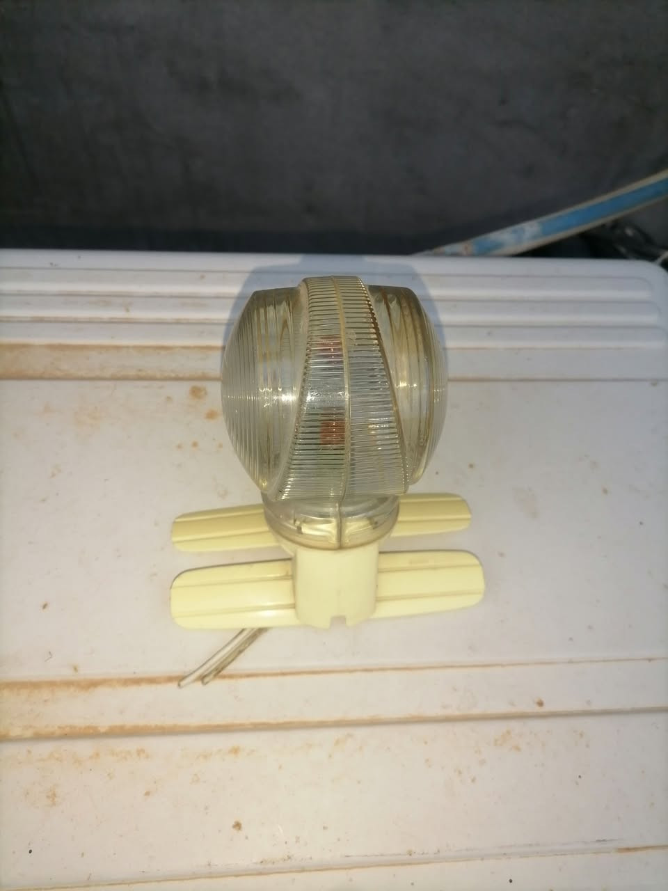 السلام عليكم ورحمة الله
درع هايسة خلفي للبيع مع كلوب فانوس
السعر ١١٠ الف
للتواصل الاتصال على الرقم***********
