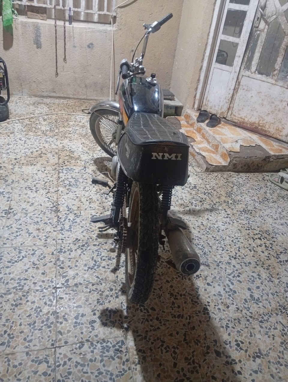 سلام عليكم دراجه البيع ادوات مكفوله من السرقه سعره 325وبيه مجال عنواني بصره ابو الخصيب رقمي ***********
