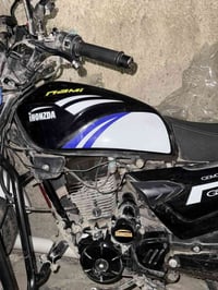 دراجة مستعملة( للبيع) ناما. للرايد يشتغل دلفري صندوگها وخوذتها وياها م...