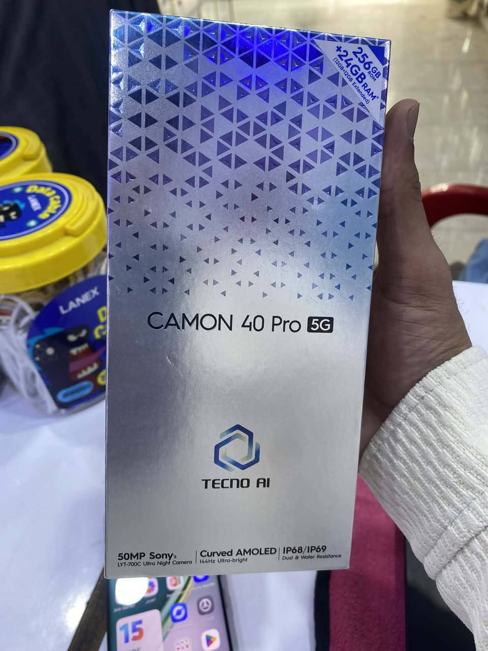 تكنو كامون40برو5G ذاكره256عشوئيه12+12 جهاز راقي اخو جديد ملحقات كامله سعره265 مكاني مشخاب***********
