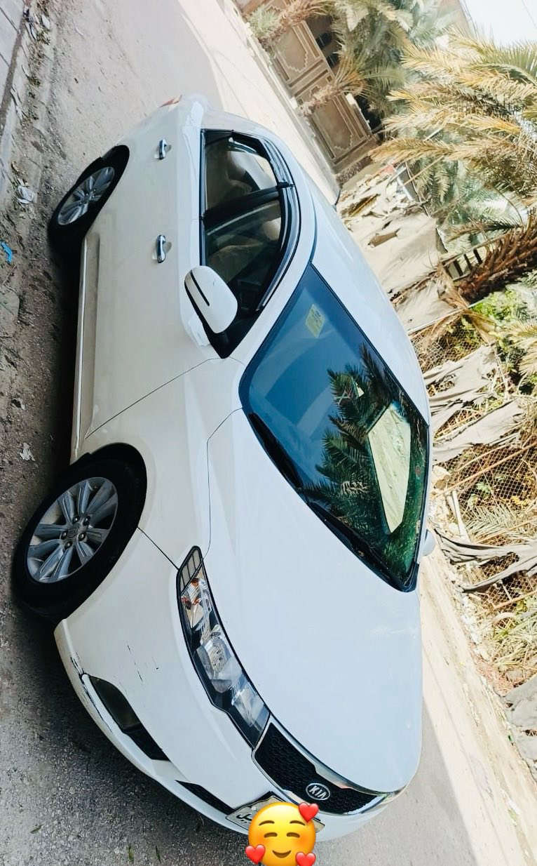 السلام عليكم سيراتو للبيع مديل 12 سياره جاهزه وجديده ماعيزها شي مكفوله من الصبغ والتبديل بيها كم مكان بارد رقم اربيل تريد وكاله تحويل مكينه 1600 دوش كير مكفول السعر 99 وبيها مجال مكاني نجف ***********
