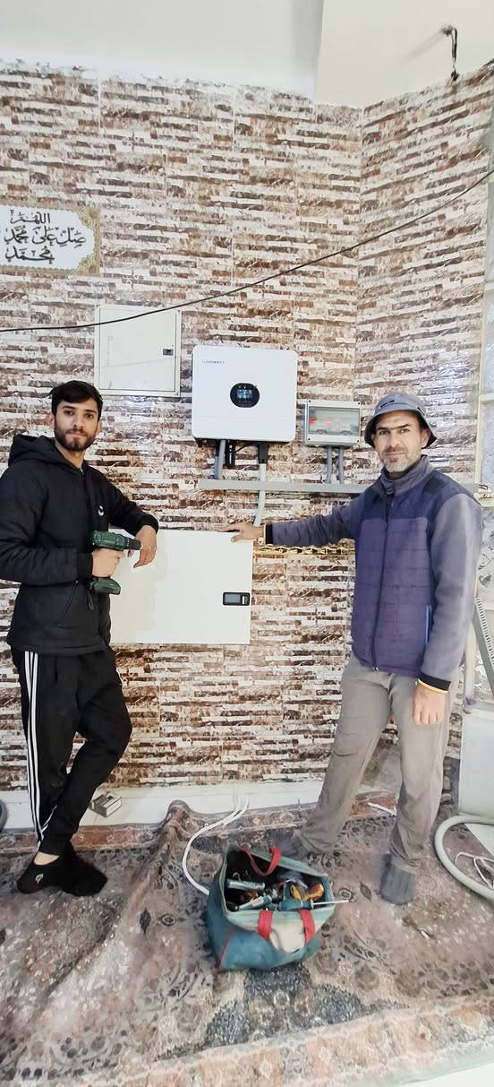 على بركة الله تم إكمال تنصيب منظومة طاقة شمسية للأخ حسين محمد الحمراني 
15 امبير نهاري /10 أمبير ليلي
تتكون المنظومة من 
١-انفيرتر GROWATT 6KW
۲- بطارية 10KW  SKE
٣- الواح LONG X7
٤- سلاك AC/DC
٥- بوكس حماية AC/DC
الاستفسار او الاتصال على الأرقام 
***********
***********
***********
