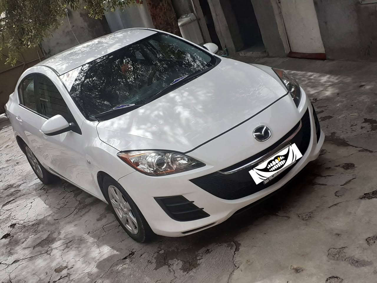 مازدا3 ساخ دووبەی 2010 یەک دەست جوان و بێ عەیب بۆنرخ تلفون  یان نامە ***********
