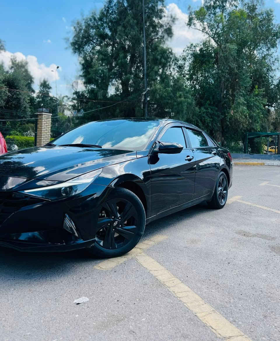 Hyundai Elantra 2022
هيونداي النترا 2022
وارد امريكي 
محرك. 2.0 دوش
 مواصفات نص فول 
شاشه كاميره خلفي 
بصمه شغال عن بعد 
رادار امامي 
ستيرن تحديد سرعه تحديد مسار 
بعد هوايه مواصفات بيها
  سياره ماشيه 70ميل تقريبا 
سياره مكفوله من آي نواقص كله 
للاستفسار ***********
