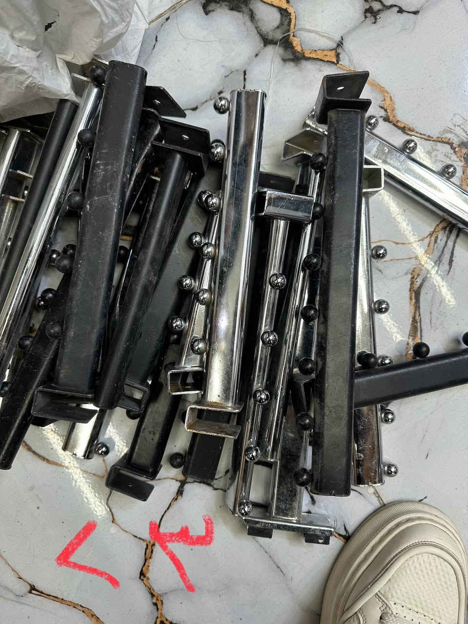 للبيع ديكور كامل بسعر مناسب الاستفسار  واتساب
‭0772 372 1699‬
