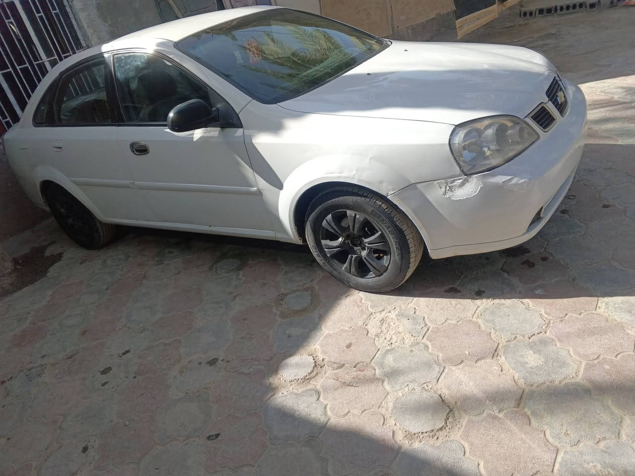 السلام عليكم.. للبيع أوبترا مزاد وزارة الداخلية تسليم لوحات وسنوية 15يوم مكمل كل المعاملة حتى كمرك 2004 محرك وكير فول كير عادي تايرات جدد باتري جديد مصبوغة جمالية وعندي صور قبل ألصبغ كهربائيات شغالة كلهة جام كهرباء 2 امامي سنتر لوك مسجل وسماعات جدد مكفولة من كلشي عده دعجة بل الجاملغ.(ألسعر 43) مكاني كربلاء ***********
