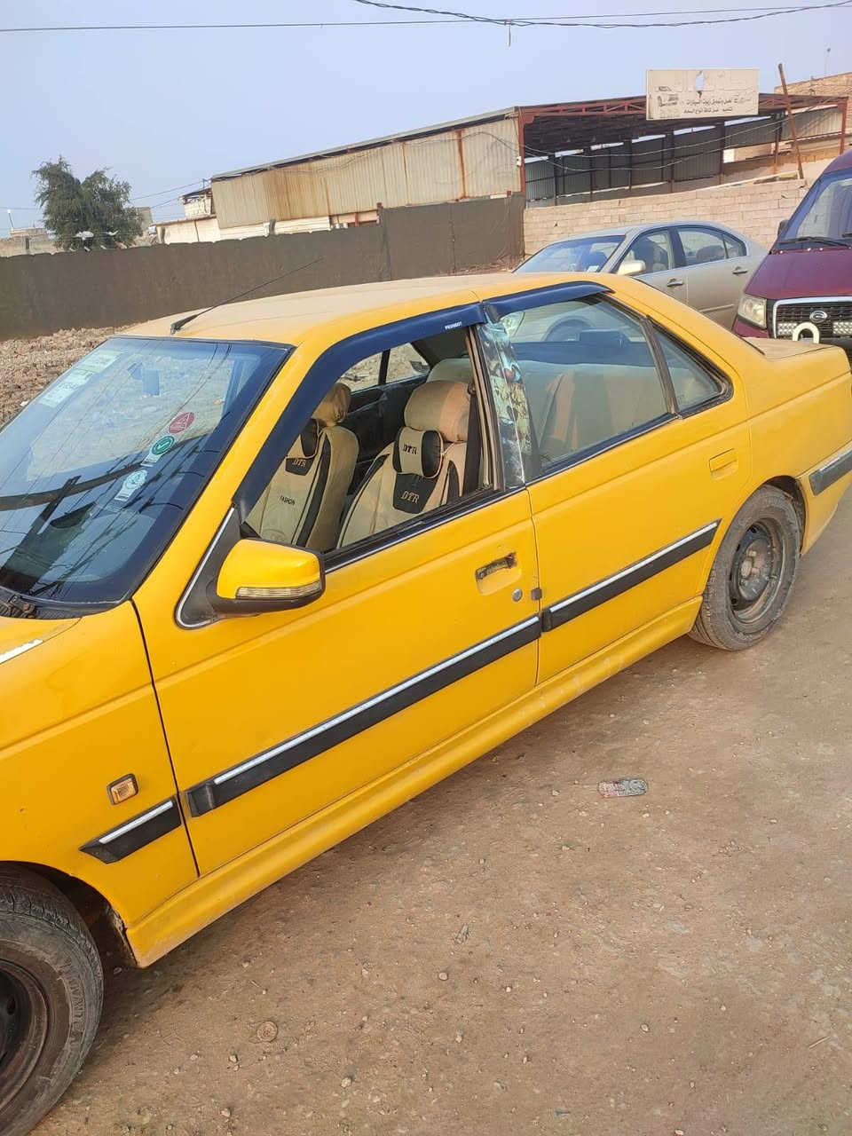 سلام عليكم بيجو بارص 2015 معروضه للبيع سياره مكفوله كفاله عامه عده مكينه بيه تبخير وبيه كير جديد فرنسي وطخه ب الجاملغ الخلفي ومرجعه ع بارد مكانه الديوانيه رقم بغداد مشروع وطني سنويته 2027.. ***********
