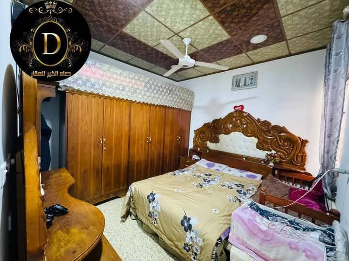 بيت للبيع قوسيات حي الزيتون قرب اسواق ابو علي خلف ماركه الزيتون شي 50 متر مساحه 130م غرفتين نوم زائد هول زائد استقبال زائد مطبخ زائد صحيات داخل وخارج سعر 65 في مجال شيء بسيط سند زراعي 25 ===***********===***********
