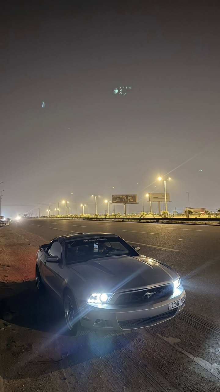 سلام عليكم البيع سياره موستنك2010كشف رقم بغداد  نكليزي سنويه الغاية 2030تحول ثاني يوم مشروع وطني مكينه 4000ستا سلندر مكينه وكير خير من الله حادثها خلفي وبل عراق مرشوشه جماليه اثر جرادكشنات حمر جدد دشبول حلو كشف كهربائية  تخم تاير وعليها ادامه كامله السياره  حلوه نقصها دبلات ونقصها كنبريسر تبريد فقط سعرها60مكاني البصره التعجبه هلا بي ال ما تعجبه لا يعلق لاستفسار ‭0773 837 7863‬
