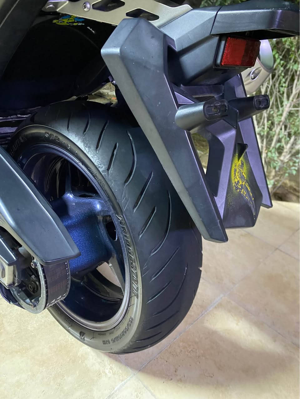 سلام عليكم حبايب
TMAX 2014 530 للبيع
دراجة مكفوله كفاله عامه عله وضع اليابان
ماشية ٤٠ الف حقيقي
تحتوي عله 3  سويجات وكتلوكات وعدة الشركه
عنواني بغداد 
*********** بغداد, العراق
