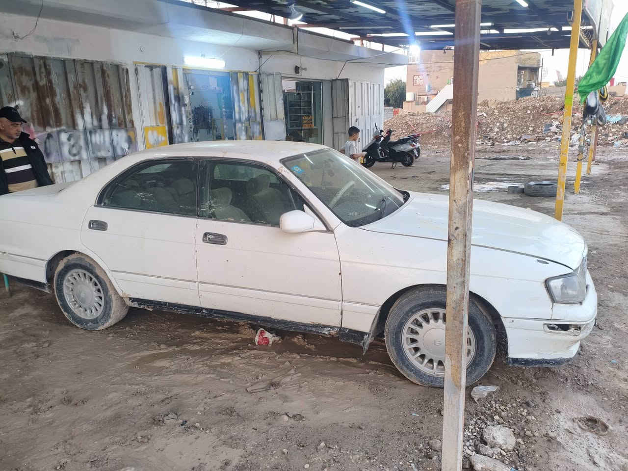 السلام عليكم احبتي للبيع بطه 94 رقم بصره بسمي مكانها واسط مركز مدينه نقصها كير البك  بس من تحمه يجي سعرها35
***********
