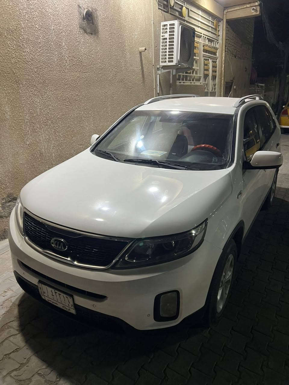 سورنتو 2015 كفالة عامه ماشيه 160 تحويل بنفس اليوم
4 سلندر ،سعرها 175 قفل تواصلو وياي ع هذا رقم ***********
