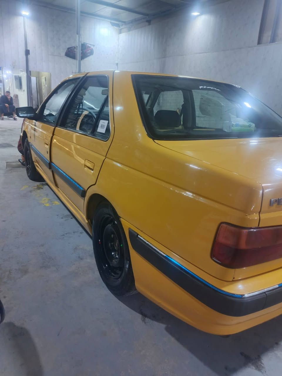 السلام عليكم بيجو بارص ٢٠١٥ للبيع حي العامل بغداد سياره جاهزه مصفره هيءه وغرامات سعرها ٤٧ بيها مجال ***********
