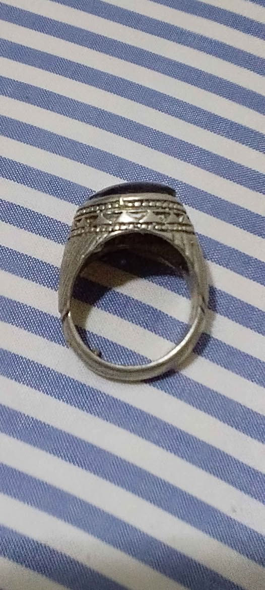 خاتم عقيق يمنى قديم 
فضه صياغة خراسانيه 
سعر٢٥ البصرة, العراق


**إذا كنت صاحب هذا الإعلان وتريد حذفه لأي سبب، رجاءا أرسل رسالة إلى الدعم الفني**