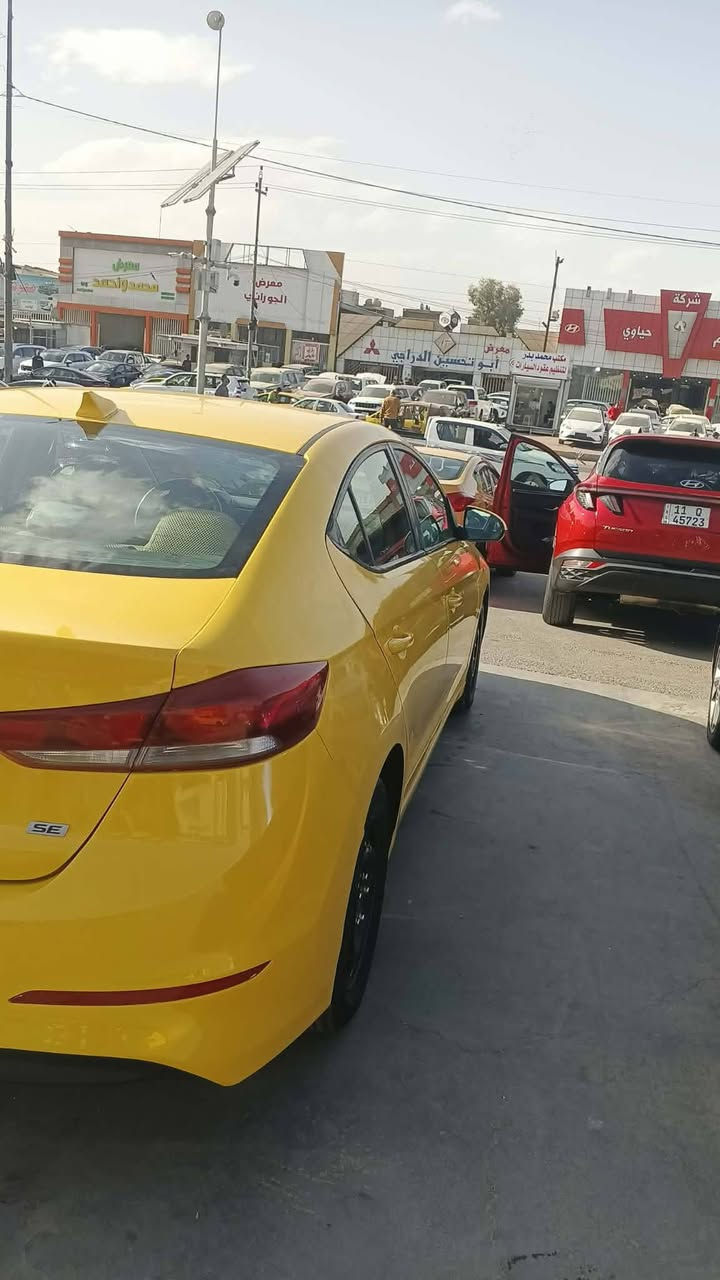 السلام عليكم سياره النترى موديل 17 مدوشمه جديد تبريد شغال مصفره هيه وغرامات صبغه جديد كير ايتي المغوب تحكم جهتين  مكان بغداد الشعب السعر 113 وبيها مجال بس بنيد مبدل رقم *********** اثير ***********
