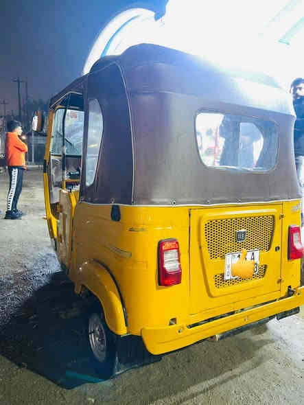 تكتك للبيع 2022 شهر سابع رقم كشره كفاله ما عده بارد يم البكلايت والمكينه مبدل بستم فقط الشراي يتصل ويدلل *********** مكلف بلنشر
