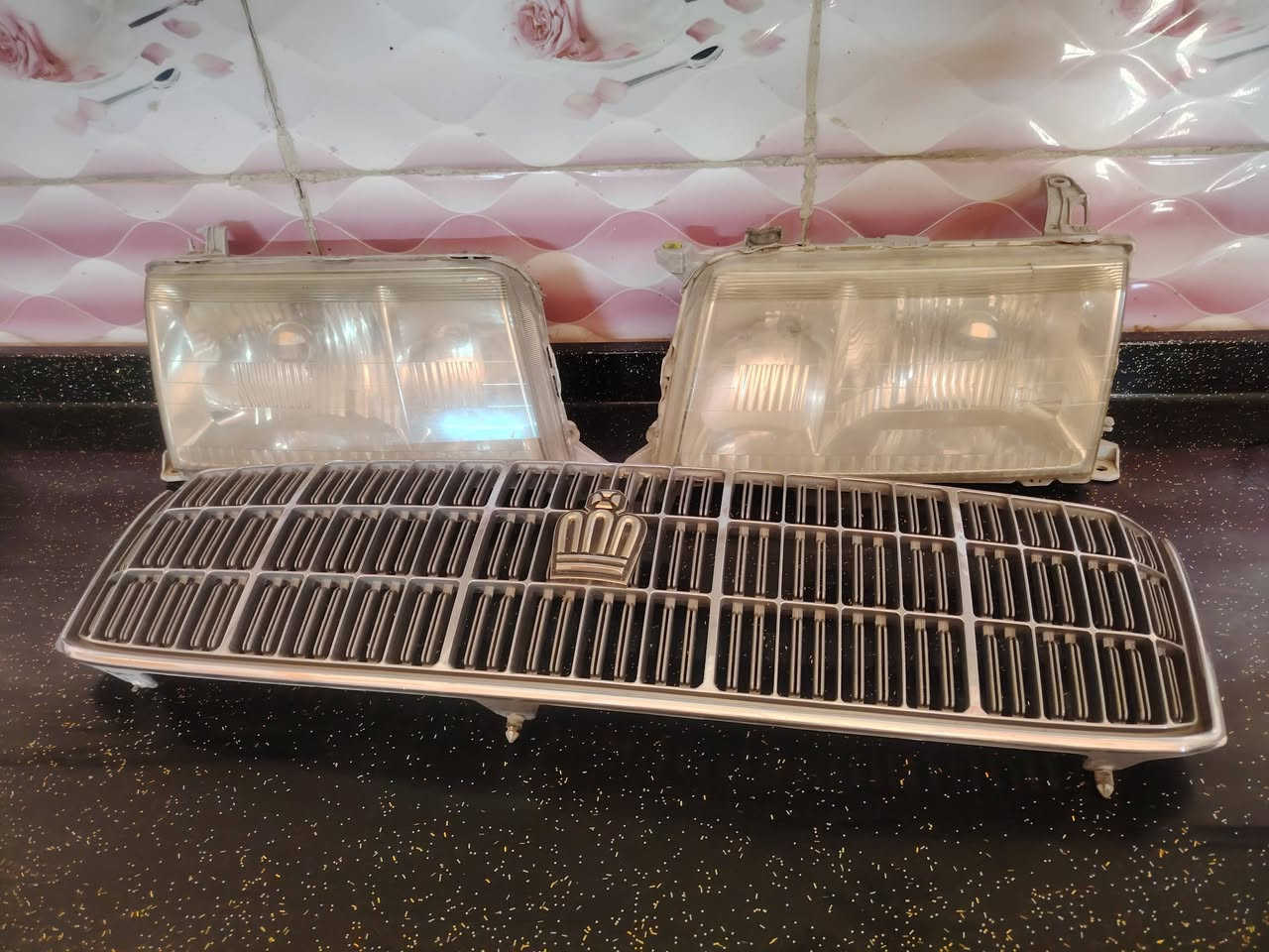 السلام علـيكم وجه كرستال بك ليتات كرستال جـدد فلانجات 4جديد
رقم***********
