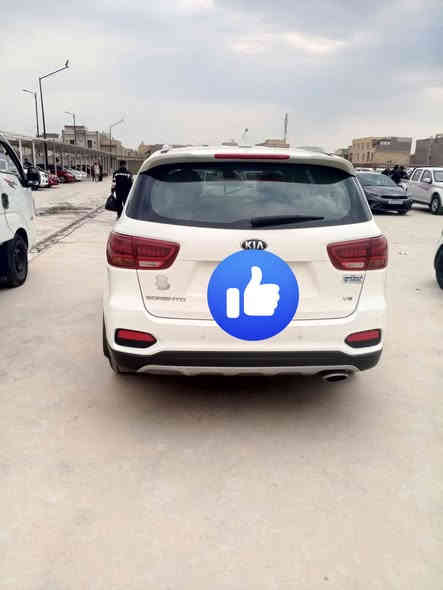 السلام عليكم
سورنتو 2020 رقم دولي واسط

المواصفات :
1- حجم المحرك 6 سلندر 
2- عدد المقاعد 7 راكب
3- تبريد 3 قطع  
5- كامرة 
6- حساسات امامي وخلفي 
7- مري شفط ، اشارات بالمري
8- بردات بلاديه 
9- تحكمات بالسترين 
10- كروس مثبت سرعه 
11- مود درايڤ ٣ وضعيات 
12- شاحن وايرليس 
13- شاشه اصليه apple car play
14- كشنات جلد
15- صندوك كهربائي  
16- كشنات تحكم كهربائي
17-  لايت زنون اصلي بلادي ٣ عدسات
وبعد مواصفات بيها 
 
✅ عداد المسافه 115كيلو متر 
السياره خليجيه كفاله عامة شرط الفحص 

موقع السيارة : واسط
سعر السياره  : 270
للتواصل واتساب : ***********
