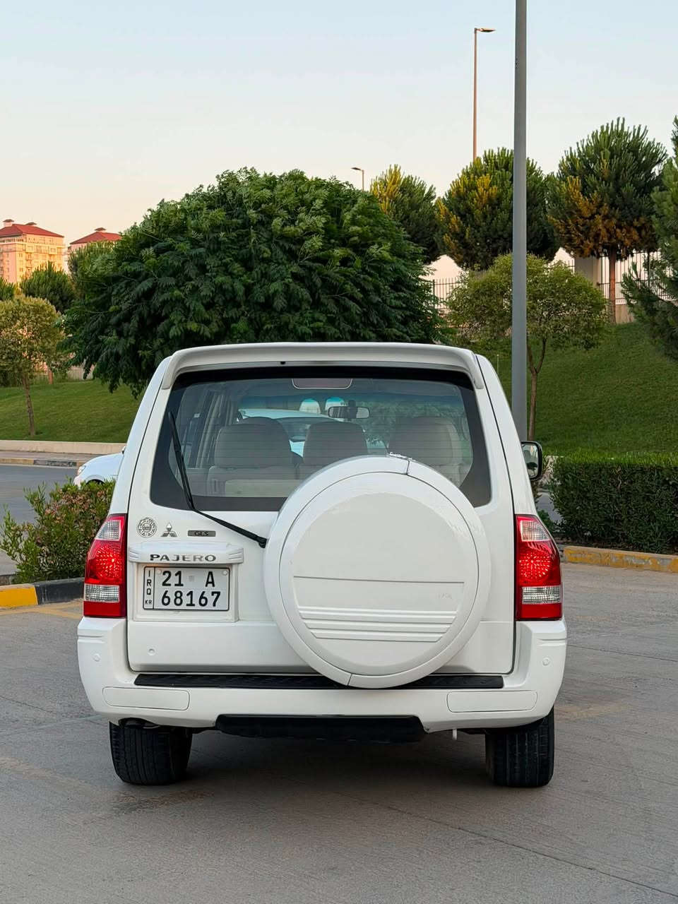 باجيرو موديل ٢٠٠٦ خليجي مواصفات gls صفر شركة محرك ٣.٨ مرغوب سيارة  مواصفات داخل بيجي او فورميكا كشنات جلد بي شاشة من سقف جامات كهرباء تبريد مركزية كشنات ٣ قطعة سيارة دبل اكسل  طايرات  جديد سيارة مابي صبغ مابي شخوت مابي ايشي  فقت بيها مكان ١  تعديل و بس سيارة رقم سليمانية سنوية جديد شرط تحويل او وكالة محرك گير حدادية كلها بشرط ماشية ٢١٣٠٠٠ كم حقيقي سيارة ماشاالله حيل حلوة سعر ١١٠$ ورقة و مجال بصيط مكان سليمانية ***********

