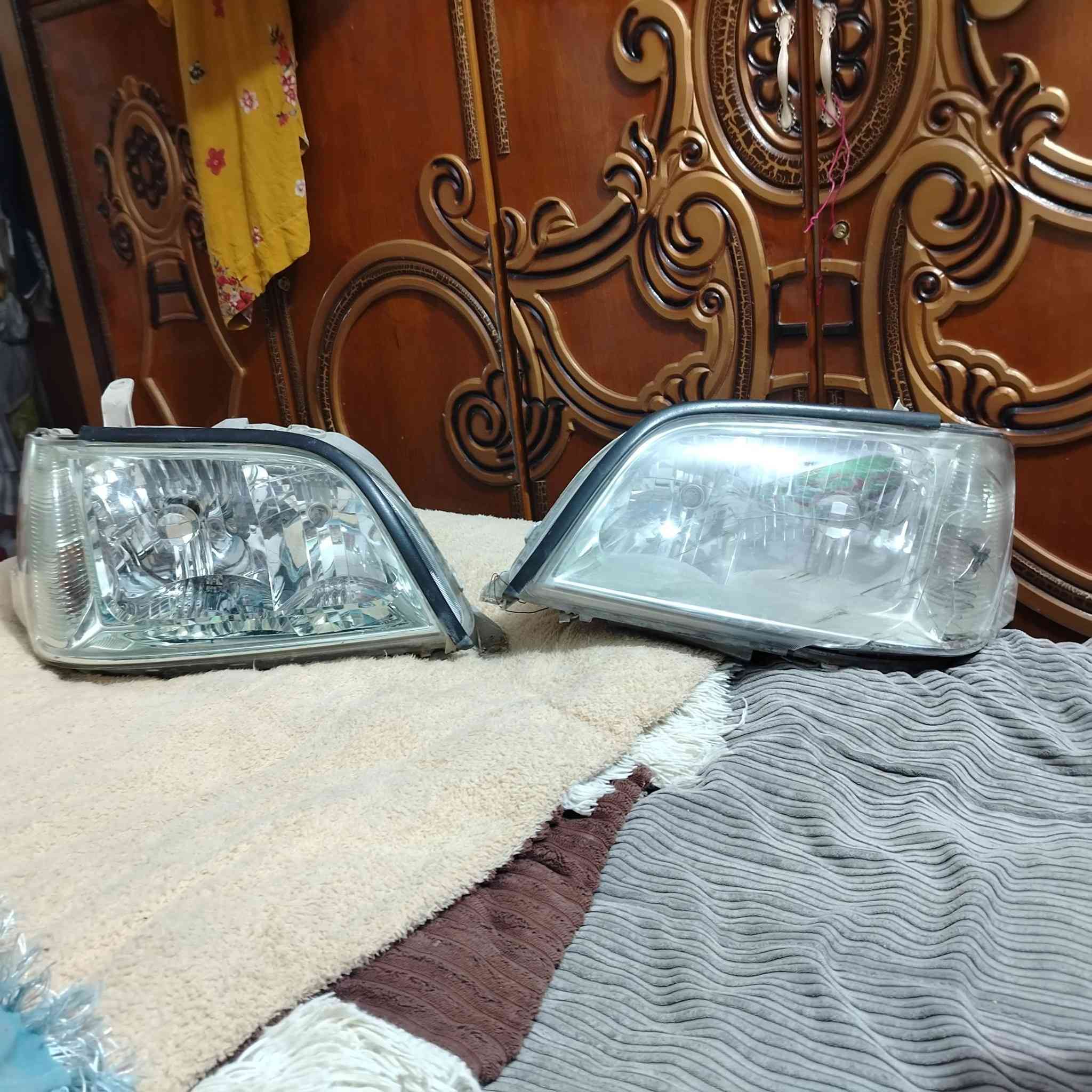 سلام عليكم للبيع زوج الايتات ملكه كرستال جهت سايق بيه كسره عوزه تبديل جامه دركه عادي دعاميه ملكه ماميه لون سلفريه عنوان ناصريه رقم الهاتف ***********
