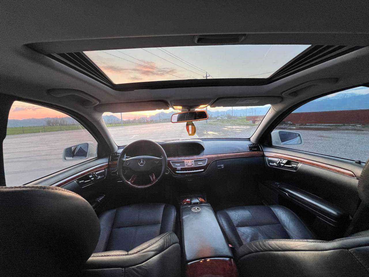 macrdes  bnez  S    CLAS  S550
السيارة بدون لوحات وهي من دبي
"أخبرني عن أسعار العقارات في دبي، فقط بشكل عام دون تفاصيل كثيرة."
تازە داخڵ بووی ساخ
کامل 2013
فول فول مواسە فات 
4کوشن ساردو گەرم
سەلاجە
دە رگاشە فت 
سندوق شە فت
5پەردە
چوپە کانی لۆکن
کوشن 26جوڵە
سە ماعە بیلاد 
4تایەوویلی amg
تە لە فۆن
تەبیرد مەرکەزی شاشە
کوشن مە ساج
کوشن سیسەم
فول فول ڤی ئای پی
کوشن هیتە ر
ساڵۆنسا بیلاد 
جام پۆڕۆڕایس 
کوشن مە ساج
کامل سپۆرت 
8پستۆنی 
نرخ91گە ڵا 
قە پات قە پات مواسەفات تنها نافڕیت 
لەقە ڵادزە یە سفر سفر لە هەمووعیراق یەک دانە ی ئاوخاوینی لێ نیە
***********
*********** السليمانية, العراق
