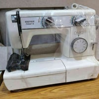 مكينة خياطة • برذر • نظيفة ٩٥٪