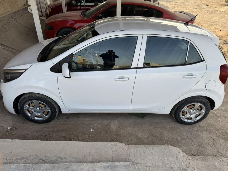 بيكانتو 2020 خليجي رقم اربيل كفالة عدا طخة بالباب الخلفي ما معمره موضحة بالصور  
ماشية  90 قابله للزيادة شاشة كاميرا تايرات جدد 
مكان السيارة الديوانية 
السعر ١١٠
***********
