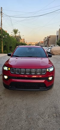 جيب كومباس 2023 بدون رقم ماشيه 21 الف حادثها تبديل بنيد ودعاميه وصبغ ب...