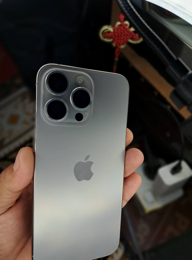 السلام عليكم
شباب آيفون 15برو ماكس شرق أوسط شرط100ب100 النظافة ذاكره 256
بطاريه 97بلاد مشحون 378شرط الفحص
 بايي مكان يعجبك 
استخدام شخصي ع ايدي بحال الوكالة
 السعر مليون و275الف وبي مجال العنوان النجف الرضوية الهاتف ***********
