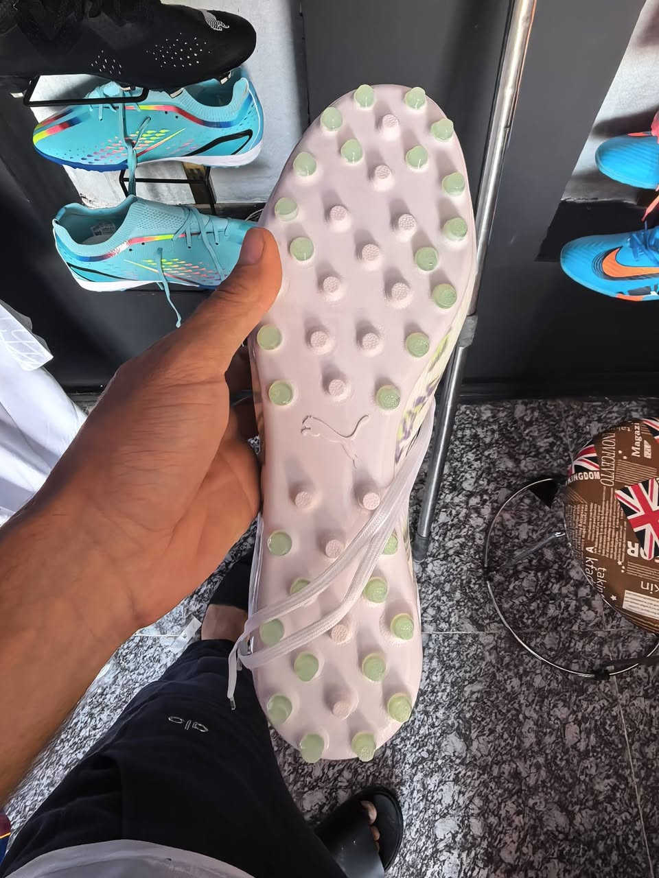 السلام عليكم
عندي شلعه مال احذيه ستد قطع اصليه فيتنامي وقياسات مختلفه   3 قطع 44  قطعه 40 قطعه 42 قطعه 45 قطعه 38 قطعه 43  يعني مشكل قياسات ابيعهم شلع الي يفيدنه خاص


**إذا كنت صاحب هذا الإعلان وتريد حذفه لأي سبب، رجاءا أرسل رسالة إلى الدعم الفني**