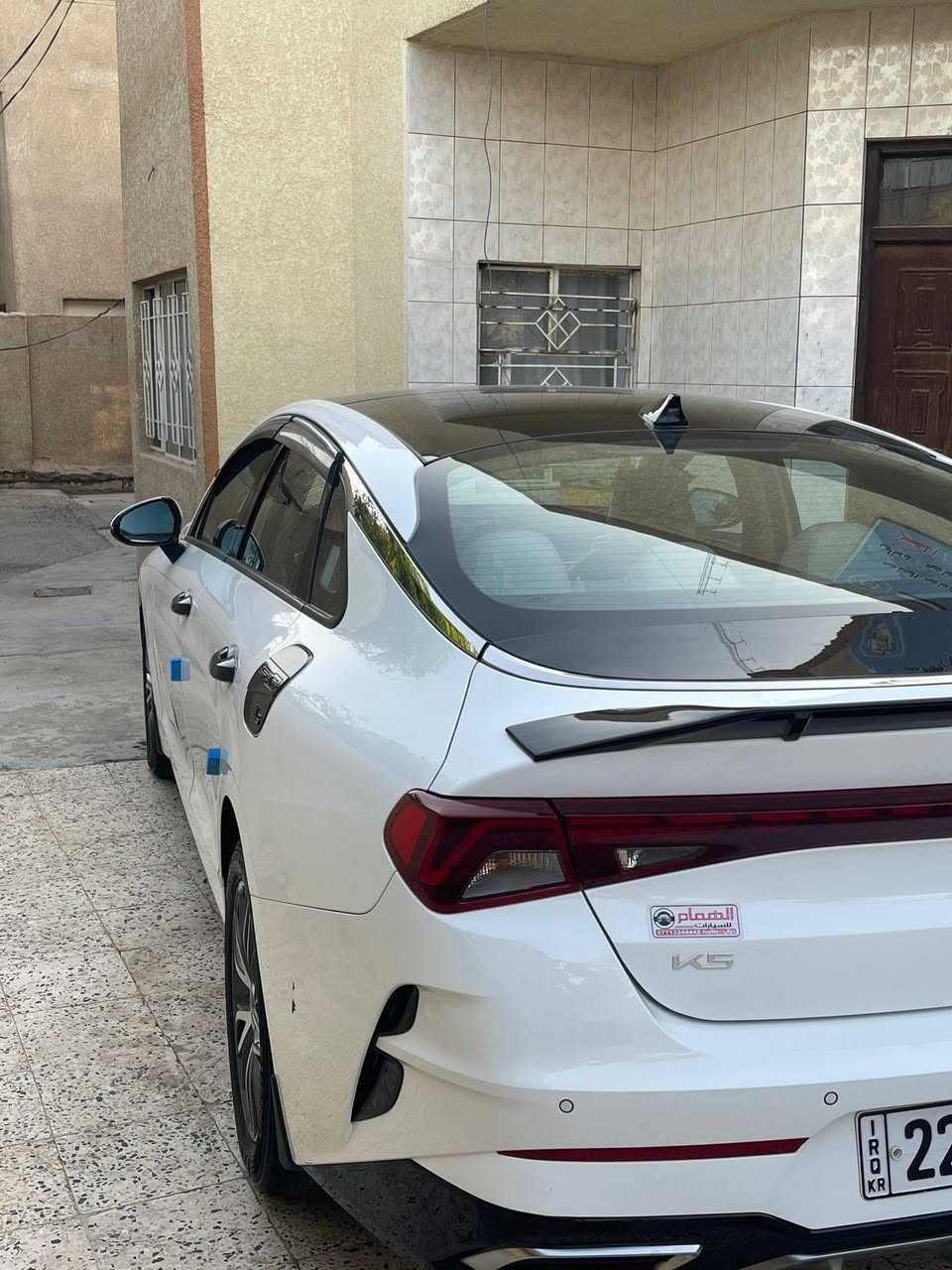 السلام عليكم K5 23 وكالة NIM خليجي مكفول ‎
‎اللون ابيض
‎-بصمه + تشغيل عن بعد 
‎- قياده ذاتيه ؏ الخطوط السريعه
‎- هاند بريك بصمه 
‎- سقف أسود بانوراما
‎- مثبت سرعه 
‎-حساس أطارات 
‎-شاشة كبيره Gps
‎- كامره دوارة  
‎- كشن تدفئة
‎-شاشه اعطال عربي
‎-رادارات جانبيه
‎-جنطه ذكيه عند الاقتراب + ترحيب  
‎-اشاير بالمري 
‎-كشنات جلد 
‎-‏ كرسي السايق كهرباء 
‎-لايتات زنون
‎-نضام قياده أيكو + سبورت +سمارت +نورمال
‎-فول تحكم ستيرن
‎-كير أوتو + عادي 
‎السياره ماشيه ٦٢ تحويل موجود
السعر 218 وبيها مجال 
***********
