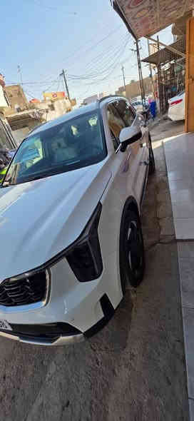 سورنتو٢٠٢٤ خليجي . ضمان الدولية خمس سنوات  . رقم بغداد . مواصفاتها  فول من عدا الفتحة . 
محرك ٤ سلندر ٢٥٠٠ 
بصمة وتشغيل عن بعد 
صندوق كهرباء 
كراسي كهرباء 
كراسي خلفيه كهرباء 

ويل 19
بردات خلفية 
داتشوا
كير بالاستيرن شفتات
لايت 4 عدسات 
اوتو هولد 
مانع انزلاق ومانع انحدار 
مري ترحيب وشفط
شاحن واير لس 
حساس تاير 
كامرة دوارة 
حساس أمامي وخلفي 
ثلاث قطع تبريد 
لايت زنون 
٧ راكب 
إنارة دشبول ٦٤ لون 
شاشة كبيرة متصله
فول تحكم استيرن 
وبعد مواصفات . السيارة جديدة  وبعدها بالفابلون  ماشية 49 آلاف  ومكفوله .كفاله . السعر275 دولار . المكان حله لاستفسار ***********
***********
