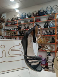 صندل كعب متصل • كمية محدودة • توصيل العراق